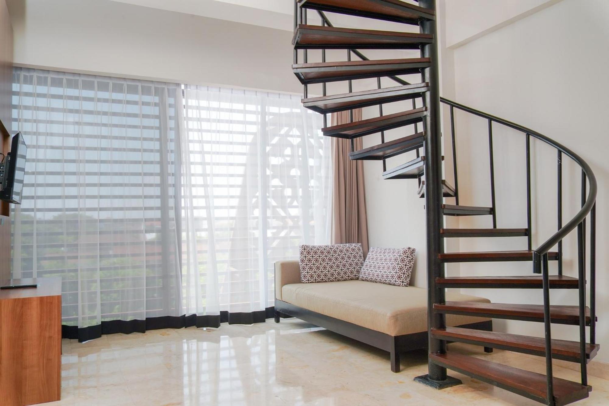 Cross Vibe Paasha Atelier Bali Kuta Hotel Kuta  Exterior photo